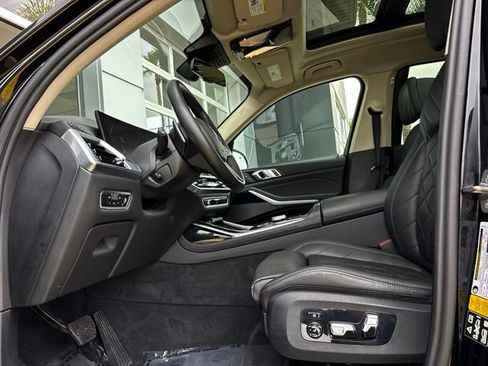 Used 2023 BMW X7 xDrive40i w/ Executive Package AWD/4WD image 52