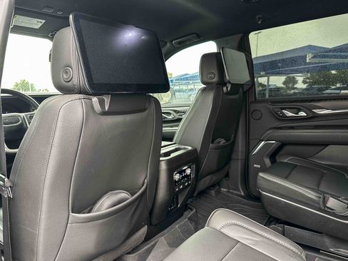 Used 2023 GMC Yukon Denali AWD/4WD image 17