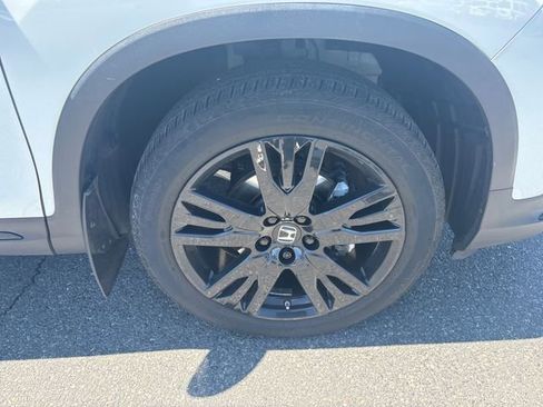 Used 2022 Honda Pilot Black Edition image 9