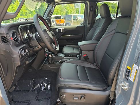 New 2026 Jeep Wrangler Unlimited Rubicon 392 w/ Quick Order Package 27X Moab AWD/4WD image 4