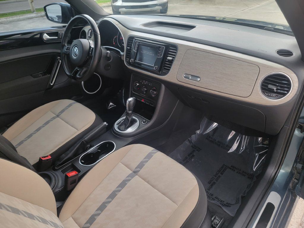 Used 2018 Volkswagen Beetle 2.0T FWD image 15