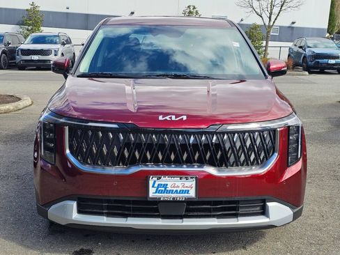 New 2026 Kia Carnival FWD image 2