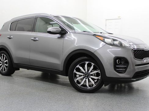 Used 2019 Kia Sportage EX image 1