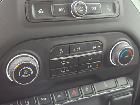 Used 2024 Chevrolet Silverado 2500 Custom w/ Custom Value Package image 24