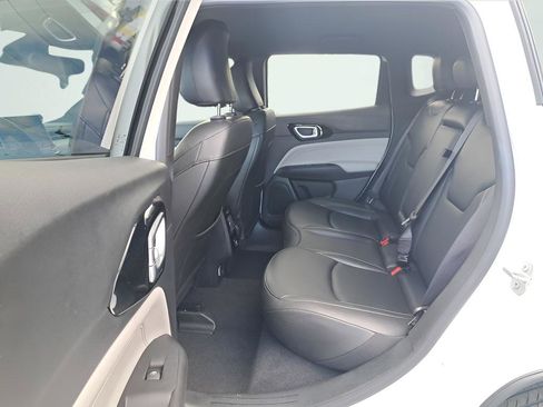 Used 2025 Jeep Compass Limited AWD/4WD image 25