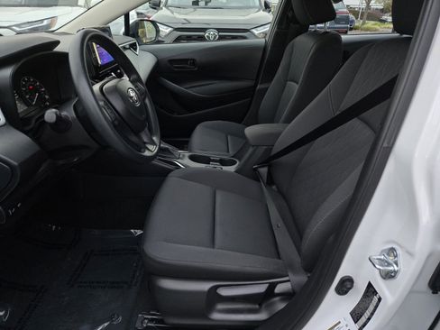 Certified 2025 Toyota Corolla LE image 16