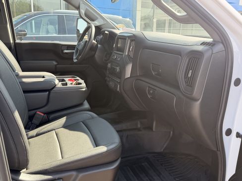 Used 2024 Chevrolet Silverado 2500 W/T w/ WT Convenience Package AWD/4WD image 29