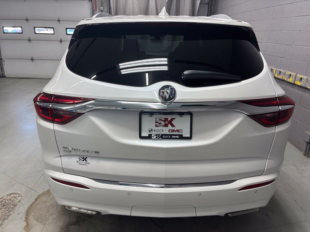 Used 2021 Buick Enclave Avenir w/ Avenir Technology Package AWD/4WD image 35