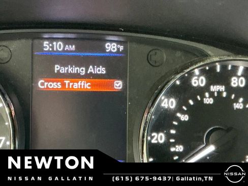 Used 2018 Nissan Rogue S FWD image 24