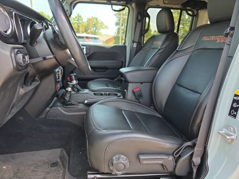 Used 2023 Jeep Wrangler Unlimited Rubicon 392 w/ Dual Top Group AWD/4WD image 12
