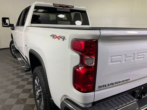 Used 2024 Chevrolet Silverado 2500 LT w/ All Star Edition AWD/4WD image 35