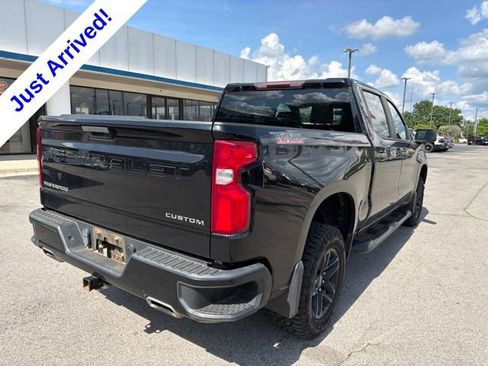 Used 2019 Chevrolet Silverado 1500 Custom Trail Boss w/ Infotainment Package AWD/4WD image 3