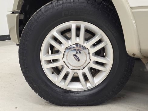 Used 2010 Ford F150 Lariat AWD/4WD image 40
