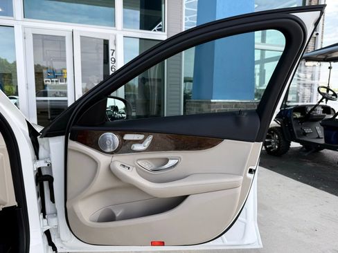 Used 2016 Mercedes-Benz C 300 4MATIC Sedan image 31