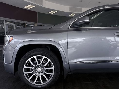 Used 2022 GMC Acadia Denali w/ Denali Ultimate Package image 19