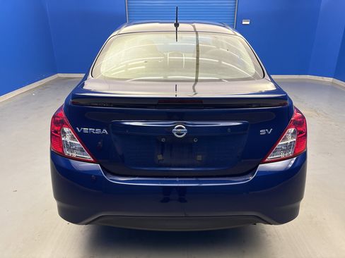 Used 2018 Nissan Versa SV FWD image 6