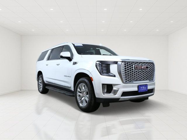 Used 2023 GMC Yukon XL Denali AWD/4WD image 1