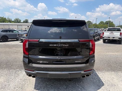 Used 2026 GMC Yukon Denali Ultimate AWD/4WD image 9