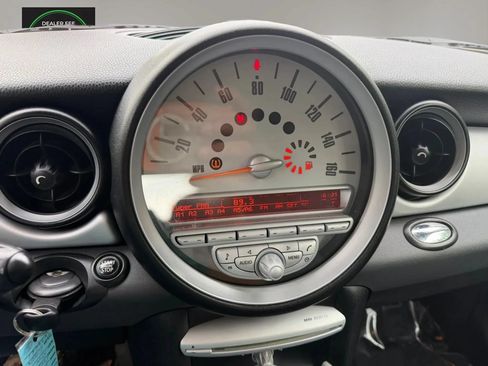 Used 2009 MINI Cooper Clubman Hardtop FWD image 15