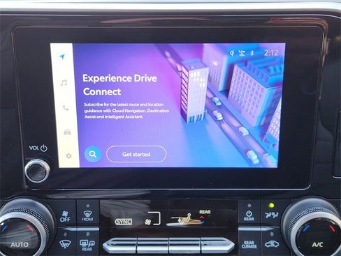 Certified 2024 Toyota Highlander XLE image 11