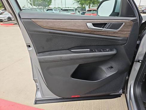 New 2026 Volkswagen Atlas SEL image 15