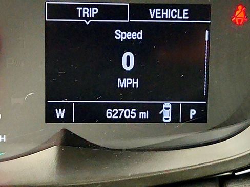 Used 2019 Chevrolet Trax LT w/ Redline Edition AWD/4WD image 15