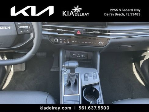 New 2026 Kia Sportage EX w/ EX Panorama Roof Package FWD image 13