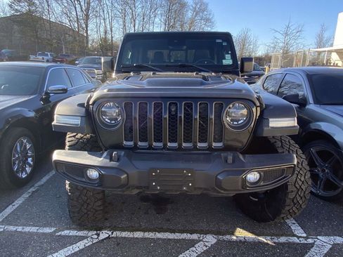 Used 2020 Jeep Gladiator Rubicon image 2
