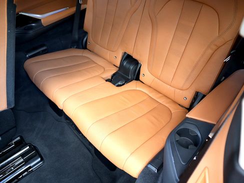 Used 2019 BMW X7 xDrive40i w/ Premium Package image 47