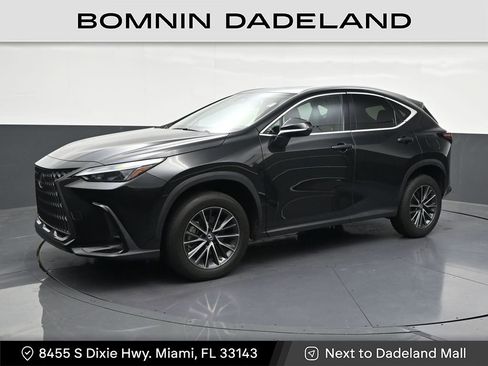 Used 2023 Lexus NX 250 FWD w/ Towing Package (2000 Lbs) image 1