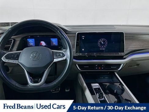 Used 2024 Volkswagen Atlas SEL Premium R-Line AWD/4WD image 23