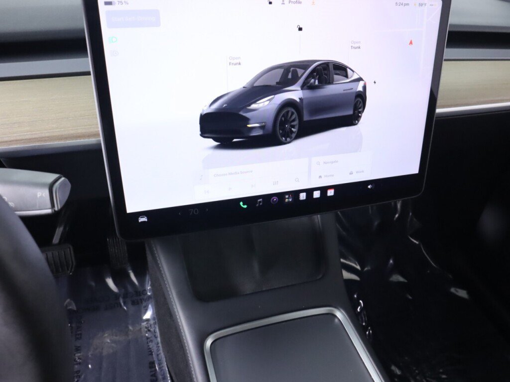 Used 2023 Tesla Model Y Long Range AWD/4WD image 13