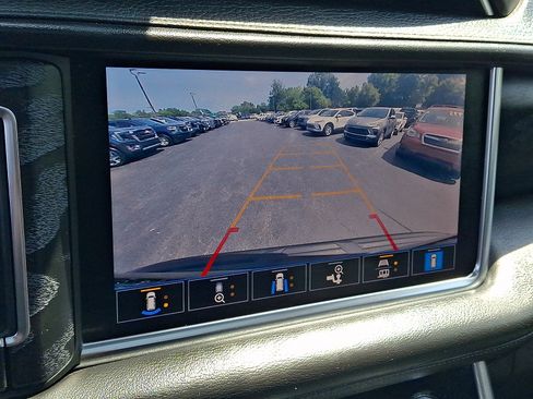 Used 2021 GMC Yukon Denali w/ Denali Premium Package AWD/4WD image 21