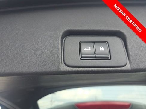 Certified 2024 Nissan Rogue SV AWD/4WD image 9