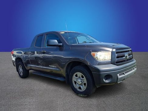 Used 2013 Toyota Tundra 2WD Double Cab w/ Tow Pkg image 3