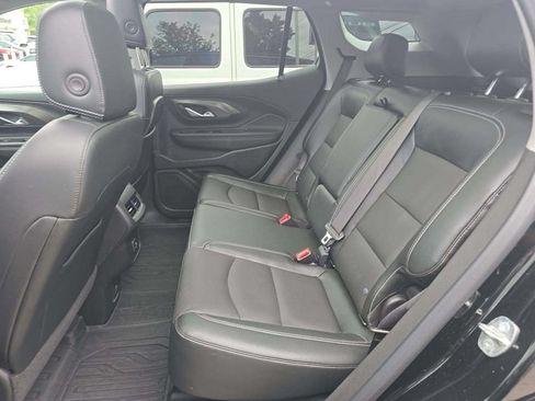 Used 2023 GMC Terrain SLT w/ Infotainment Package II AWD/4WD image 14