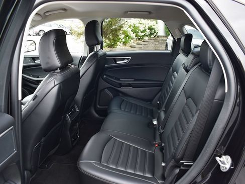 Certified 2024 Ford Edge SEL w/ Convenience Package AWD/4WD image 6