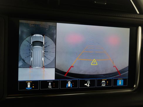 Used 2021 GMC Yukon XL Denali w/ Denali Ultimate Package image 34