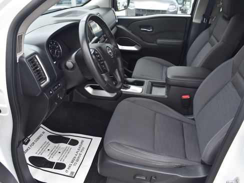 Used 2024 Nissan Frontier SV w/ SV Convenience Package RWD image 26