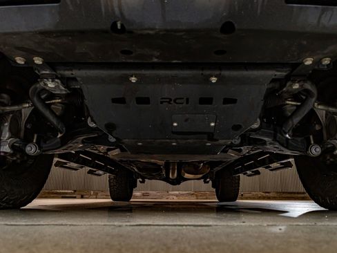 Used 2022 Toyota Tundra SR5 w/ Convenience Package image 11