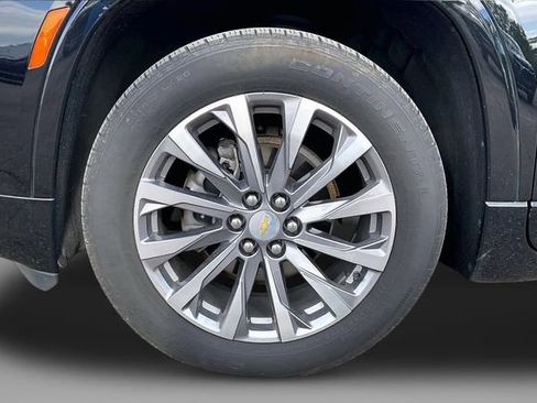 Used 2023 Chevrolet Traverse Premier AWD/4WD image 9