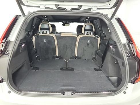 Certified 2026 Volvo XC90 B6 Ultra w/ Protection Package AWD/4WD image 45