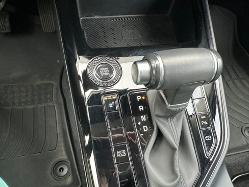 Used 2025 Kia Niro EX image 33