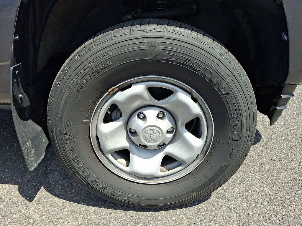 Used 2023 Toyota Tacoma SR AWD/4WD image 11