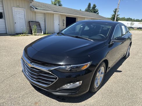 Used 2023 Chevrolet Malibu LT FWD image 11