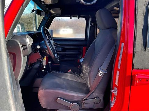 Used 2016 Jeep Wrangler Unlimited Willys image 22