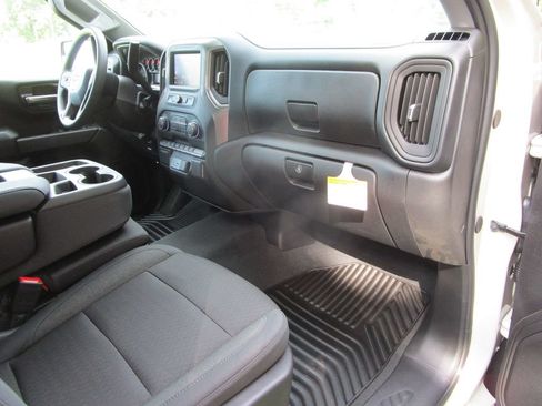 New 2026 Chevrolet Silverado 1500 Custom RWD image 28