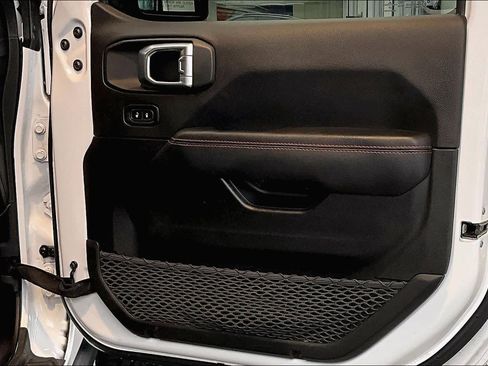 Used 2022 Jeep Gladiator Rubicon w/ LED Lighting Group AWD/4WD image 22