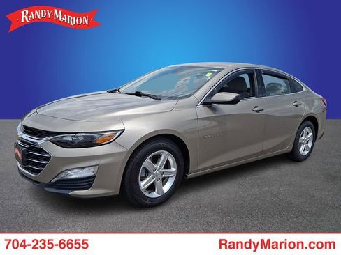 Used 2022 Chevrolet Malibu LT FWD image 1