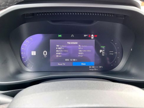 Used 2023 Volvo XC40 Recharge Plus image 23